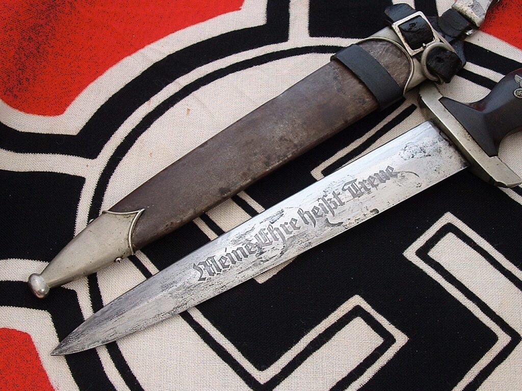 3 - ID'ed Lazy-Man Rohm SS Dagger - D1239