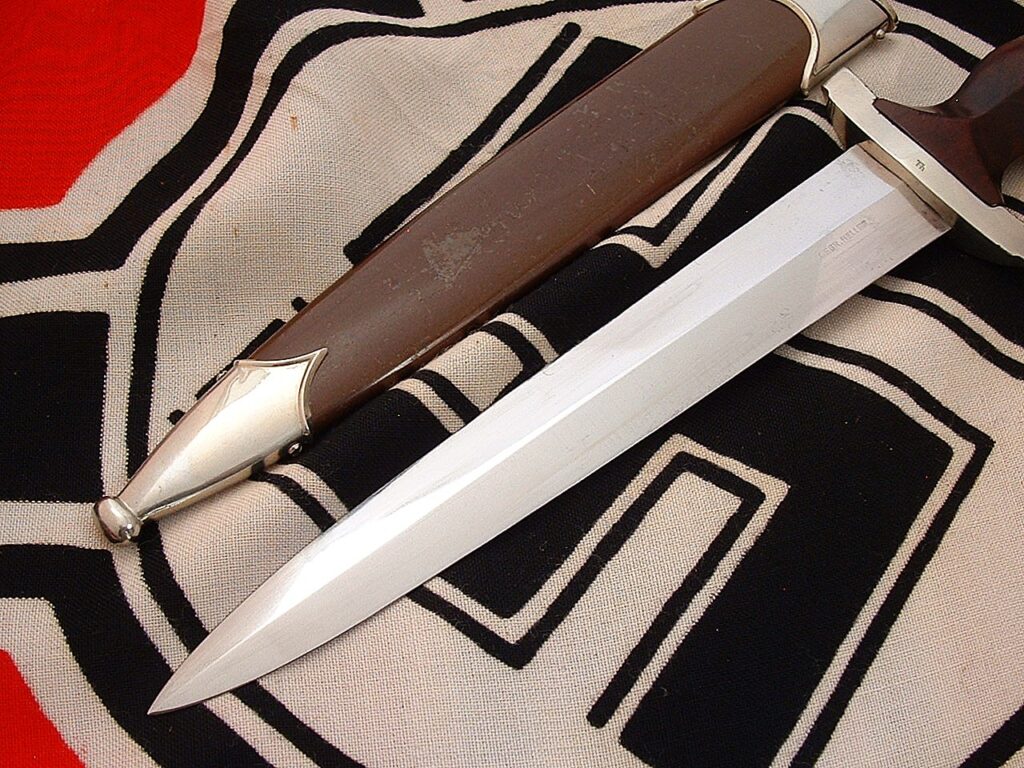 3 - Minty SA Dagger by Heller - D1240