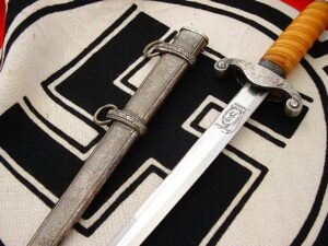 5 - Glass Grip Army Officer's Dagger by E. Pack - D1243