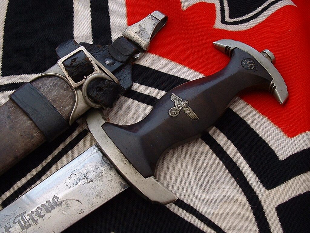 5 - ID'ed Lazy-Man Rohm SS Dagger - D1239