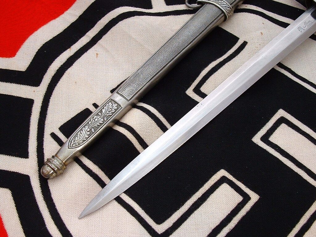 5 - Ivory Grip 2nd Model Luft by Alcoso - D1245