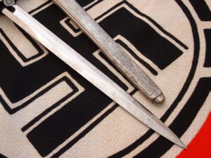 6 - Early Army Officer's Dagger by Eickhorn - D1235