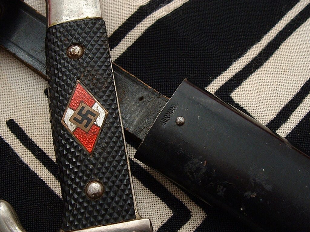6 - Export Post War Hitler Youth Knife - D1231