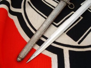6 - Glass Grip Army Officer's Dagger by E. Pack - D1243