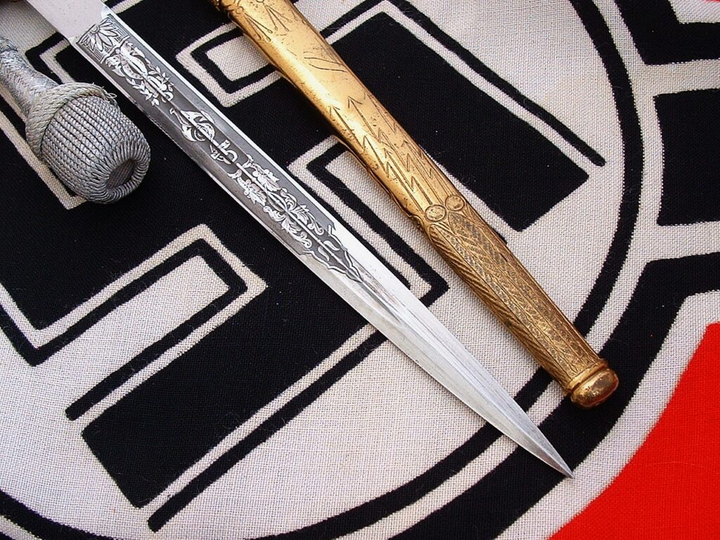 7 - 3rd Reich Navy Dagger by Eickhorn - D1237