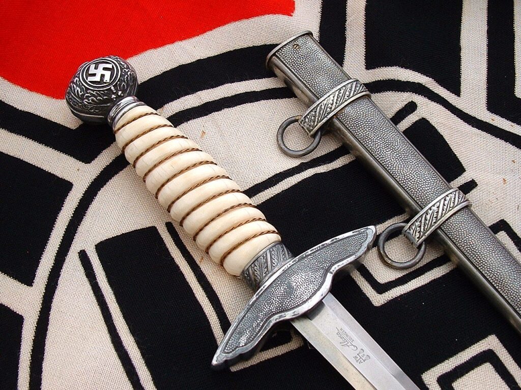 7 - Ivory Grip 2nd Model Luft by Alcoso - D1245