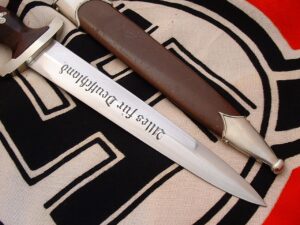 8 - Minty SA Dagger by Heller - D1240