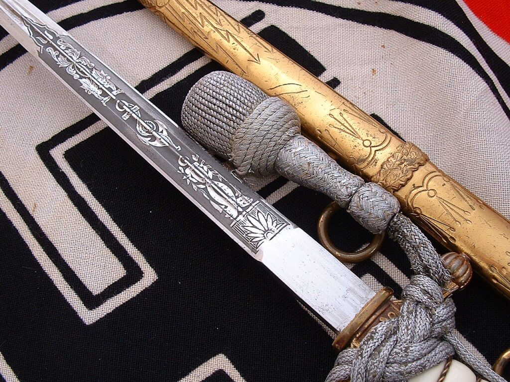 9 - 3rd Reich Navy Dagger by Eickhorn - D1237