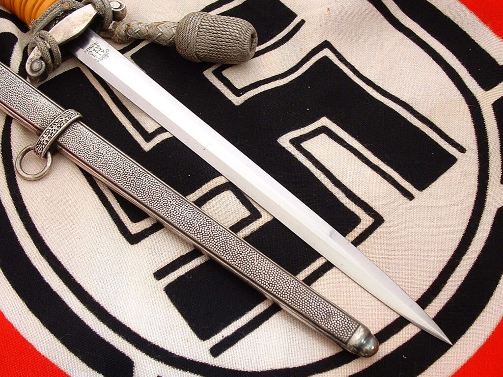 9 - Army Officer's Dagger by Alcoso - D1244