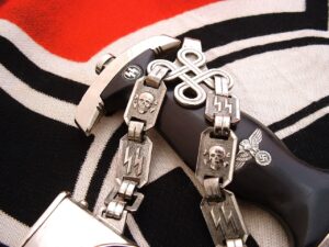 11 - Early Type C SS Chain Dagger - D1253