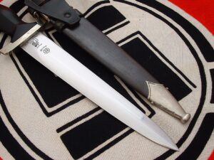 11 - Fantastic Mid-Period SS Dagger by Eickhorn - D1250