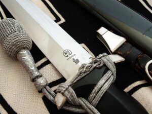 13 - Mid Period M33 Dagger With a Flare & Rare Trademark by Eickhorn - D1255