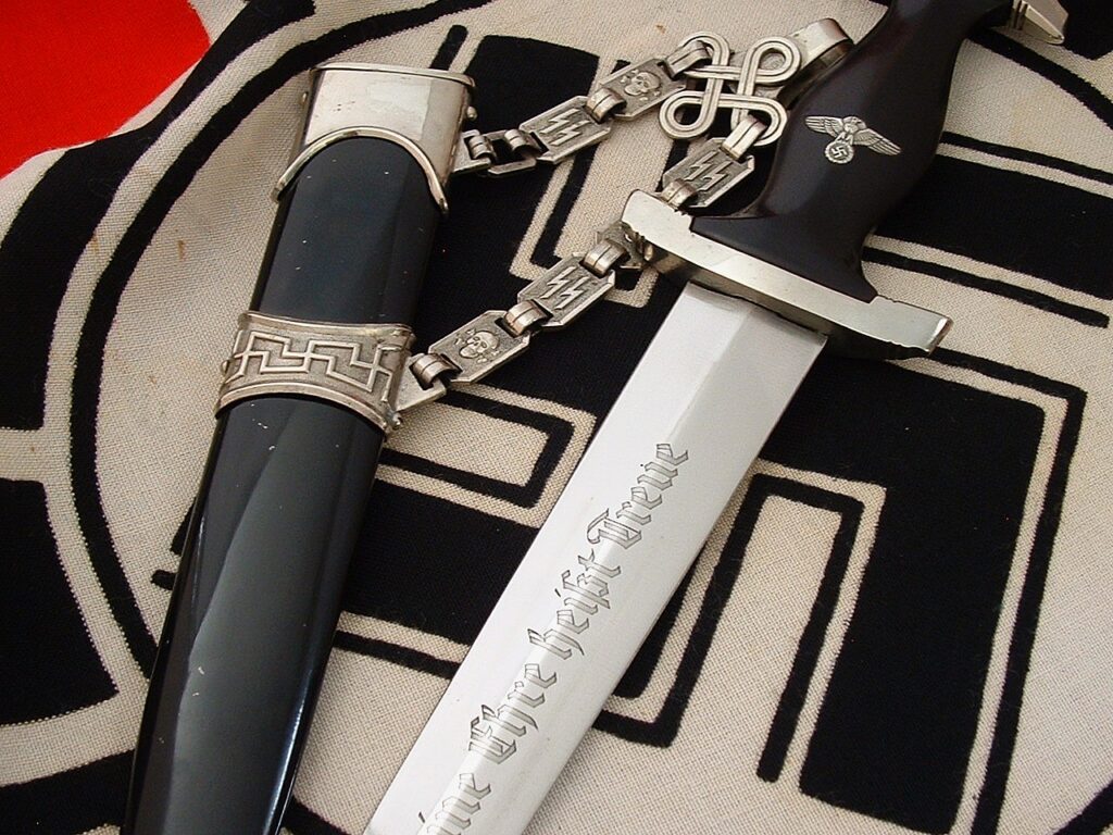 3 - Early Type C SS Chain Dagger - D1253