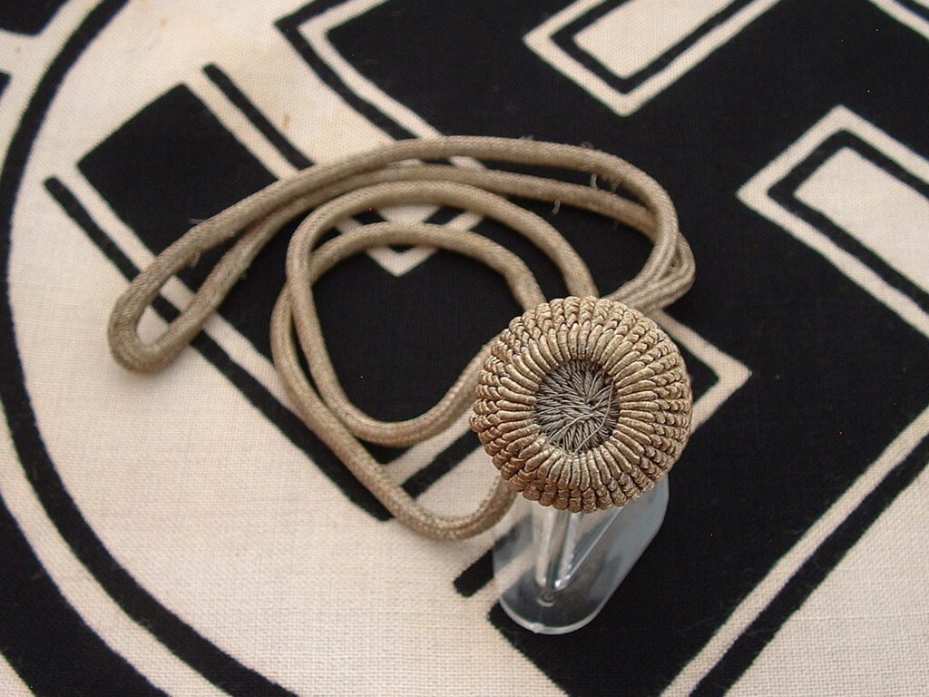 3 - Navy Dagger Knot - A807