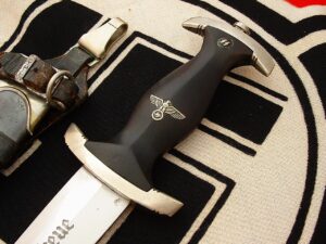 4 - Fantastic Mid-Period SS Dagger by Eickhorn - D1250