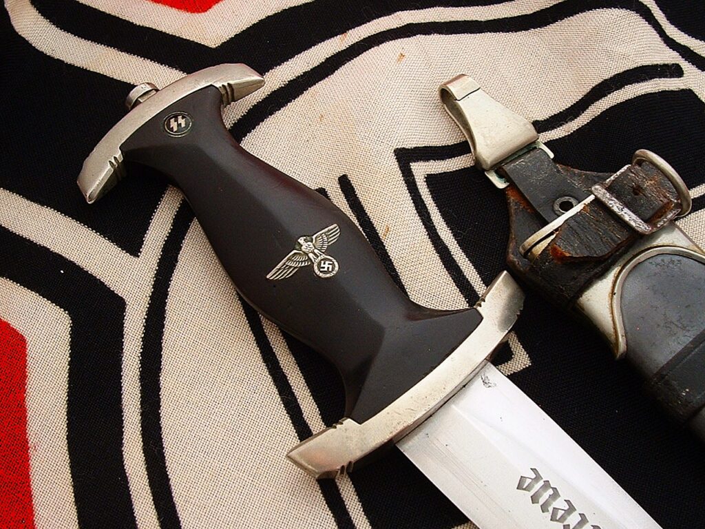 6 - Fantastic Mid-Period SS Dagger by Eickhorn - D1250