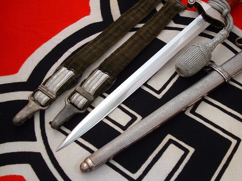 6 - Heer Officer's Rig by Horster - D1252