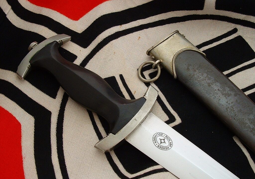 7 - Early M33 SS Dagger by Herder - D1251