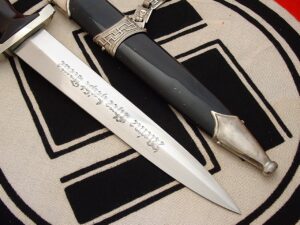 7 - Early Type C SS Chain Dagger - D1253