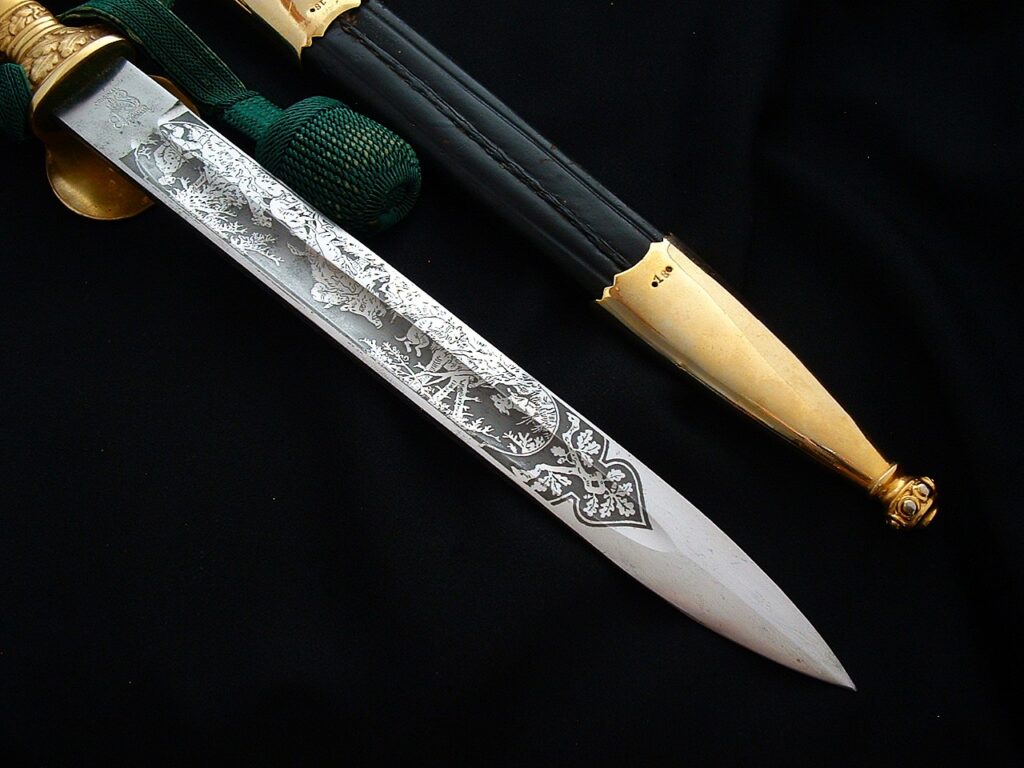 12 - 3rd Reich Forestry Deluxe Cutlass by Eickhorn - D1257