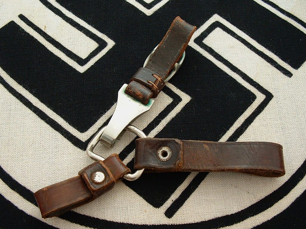 2 - 3 pc Hanger for Early SA Dagger - A814