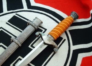 2 - Heer Officer's Dagger by WKC - D1258