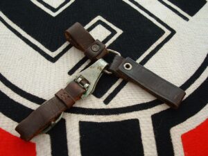 2 - Triple SA Dagger Hanger - A812