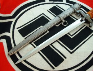 4 - Heer Officer's Dagger by WKC - D1258