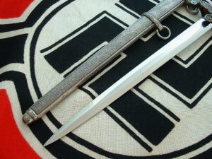 5 - Heer Officer's Dagger by WKC - D1258
