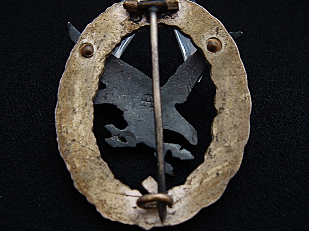 5 - Tombac Air Gunner Radio Operator Qualification Badge by Assmann - M570