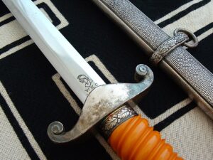 9 - Heer Officer's Dagger by WKC - D1258