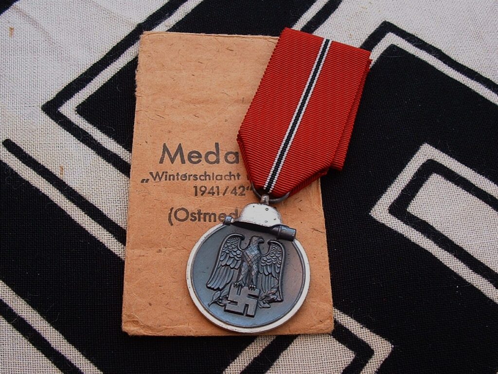 1 - Excellent Eastern Front Medal, Klein & Quenze - M571