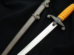 3 - Mint Heer Officer's Dagger by Eickhorn - D1265