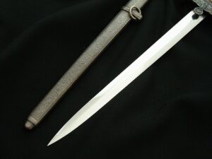 5 - Mint Heer Officer's Dagger by Eickhorn - D1265