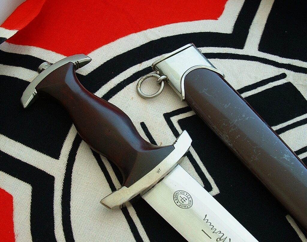 8 - Mint Full Rohm SA Honor Dagger by Wusthof - D1260