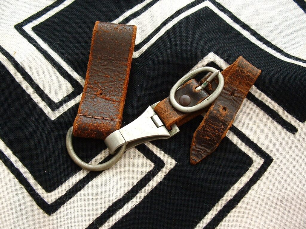 1 - 2 Piece SA Dagger Hanger - A823