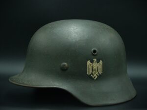 1 - M40 Single Decal Heer Helmet by ET 64 - H236