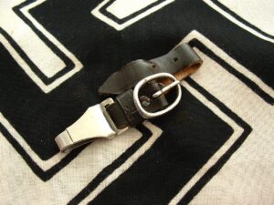 1 - RZM Dagger Hanger - A824
