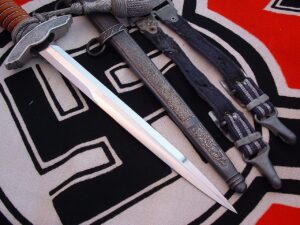 11 - 2nd Model Luft Officers' Dagger by Weyersberg - D1274