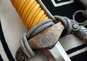 11 - Personalized Slant Grip Heer - D1277