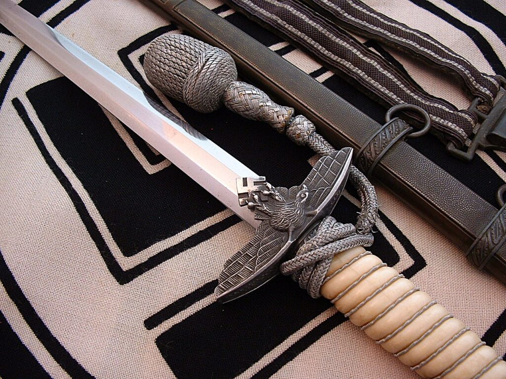 13 - Ivory 2nd Model Luftwaffe Officers Dagger by Eickhorn - D1272