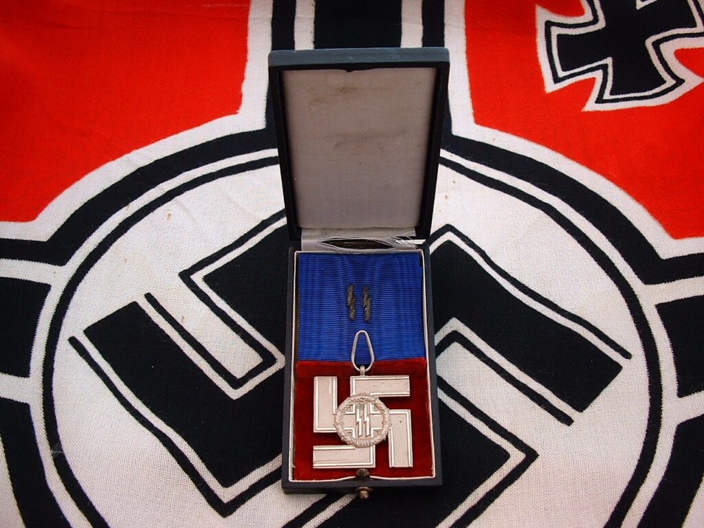 2 - SS 12 Year Long Service Award - M573