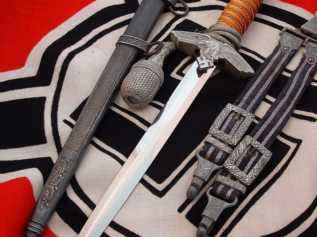 3 - 2nd Model Luft Officers' Dagger by Weyersberg - D1274
