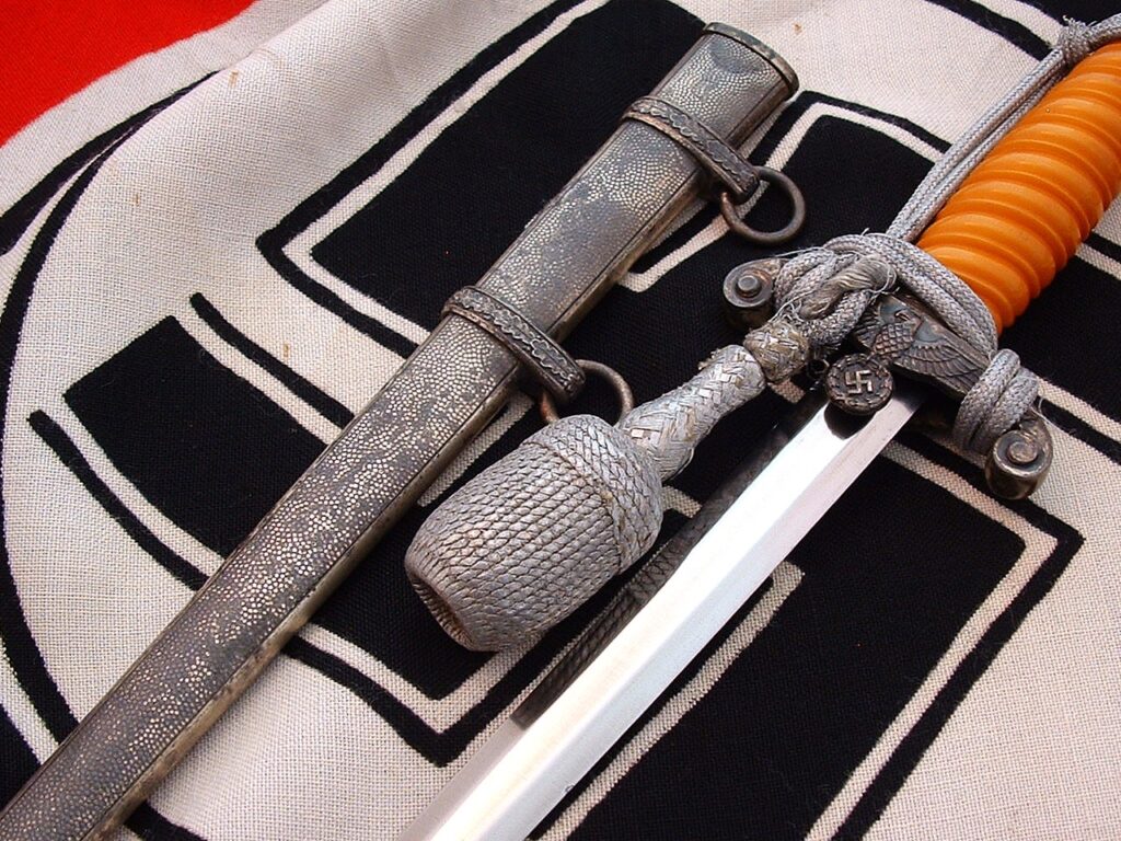 3 - 3rd Reich Army Officers' Dagger by Eickhorn - D1275