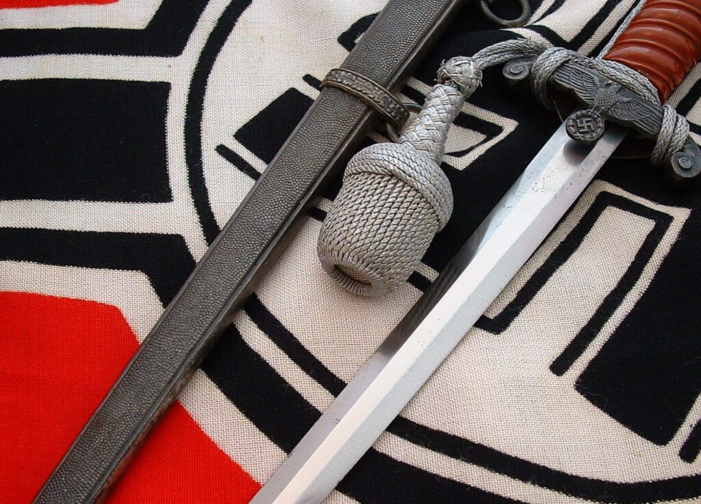 3 - Army Officer's Dagger by WKC - D1276