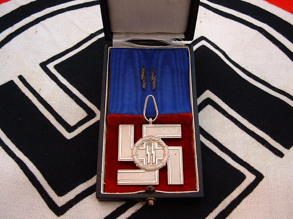 3 - SS 12 Year Long Service Award - M573