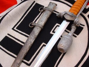 4 - 3rd Reich Army Officers' Dagger by Eickhorn - D1275