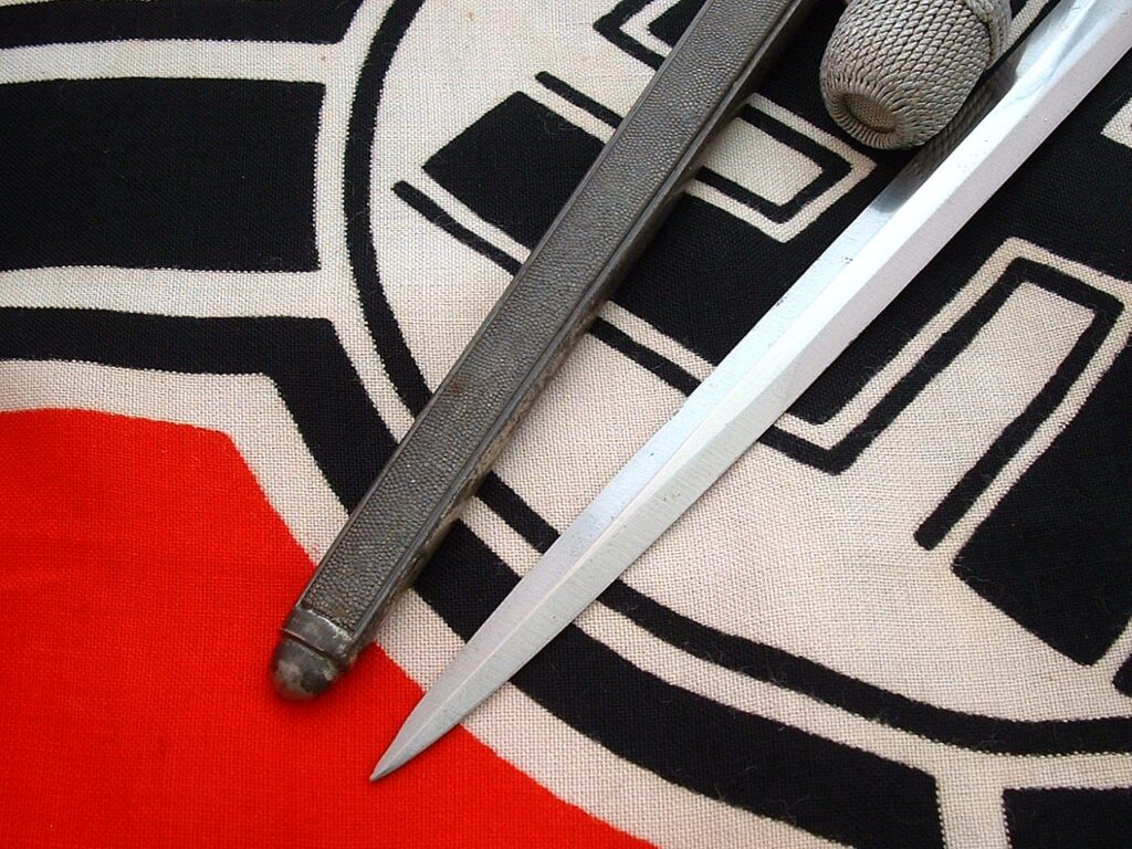 4 - Army Officer's Dagger by WKC - D1276