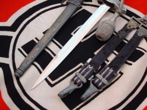 6 - 2nd Model Luft Officers' Dagger by Weyersberg - D1274