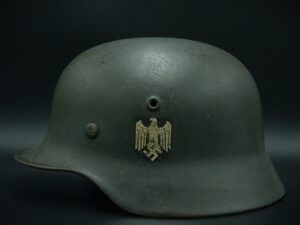 6 - M40 Single Decal Heer Helmet by ET 64 - H236